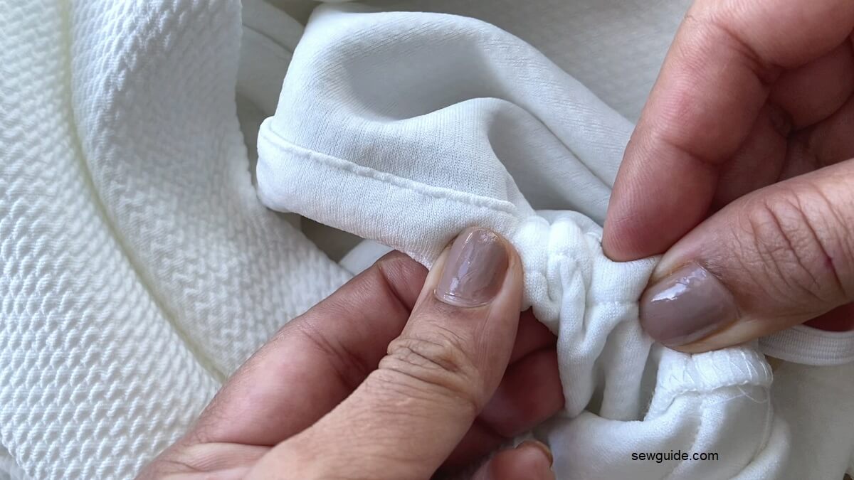 threading the casing with elastic