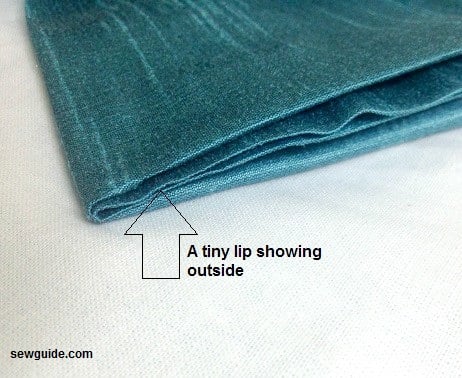 a tiny lip should be jutting out