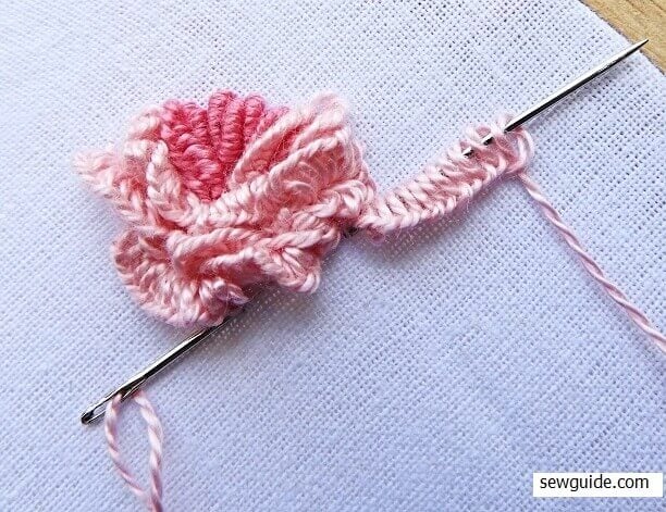 wide cast on stich petals for the flowers