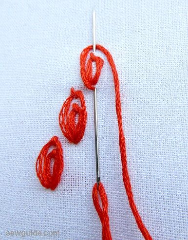 Make double chain stitches one over the other