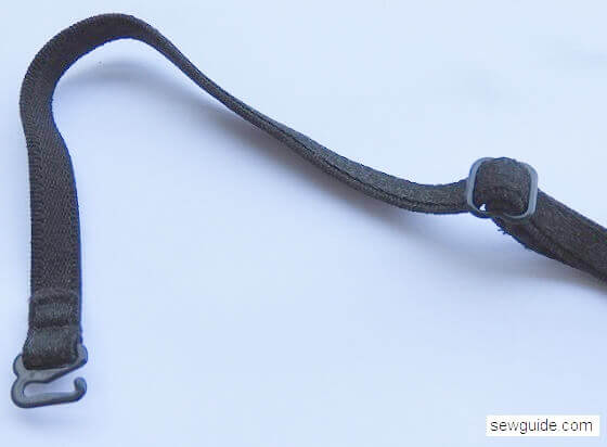 Shoulder strap elastic