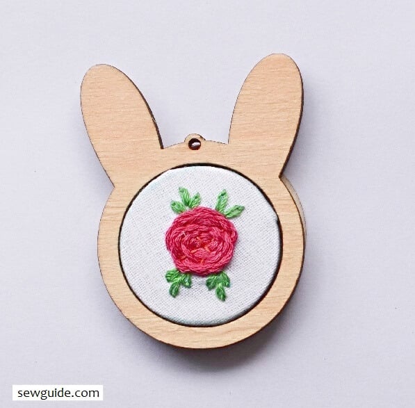 The pendant from the front.