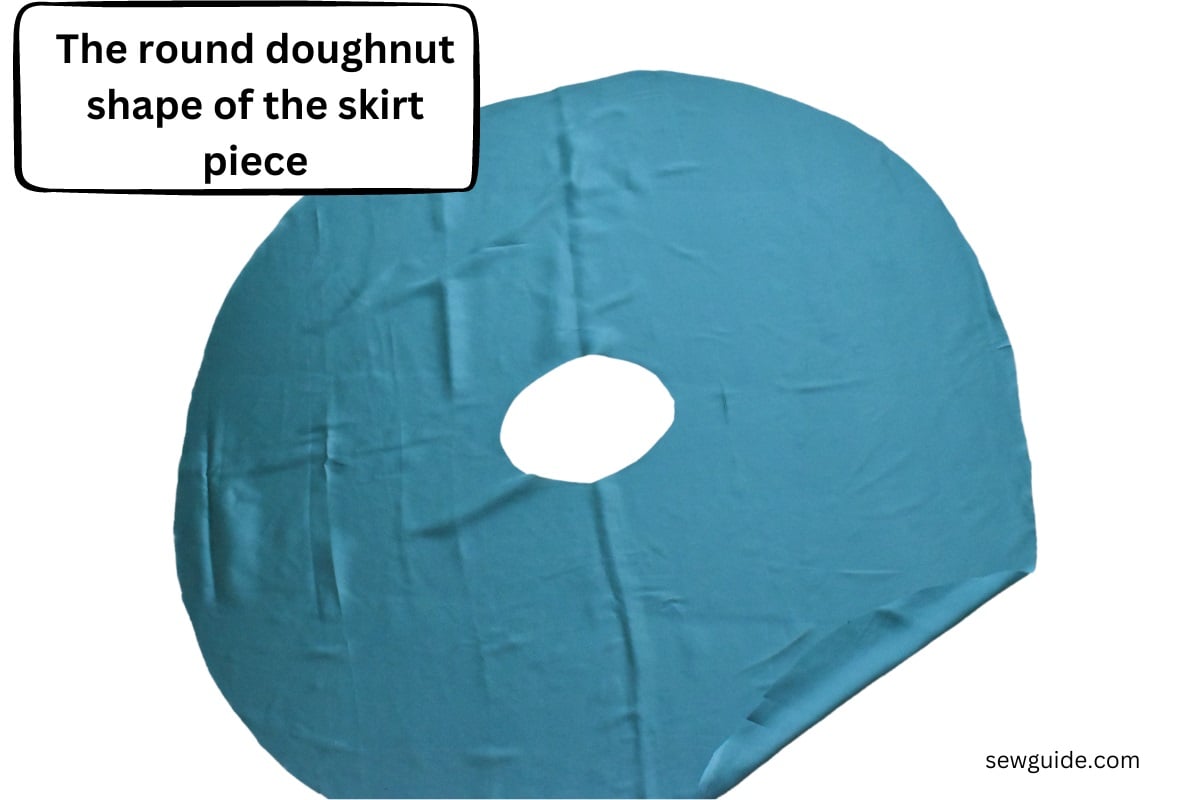 the round donut shape for the full circle skirt
