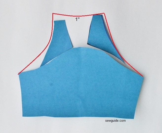 sleeves of the raglan sleeve