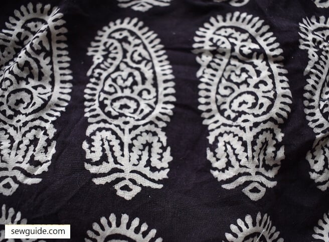 paisley motif with a stand