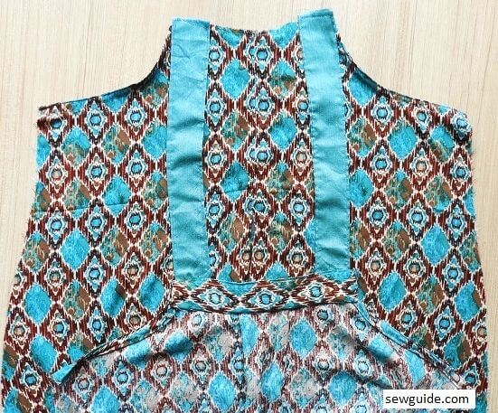 on the other side, attach the straps in this way