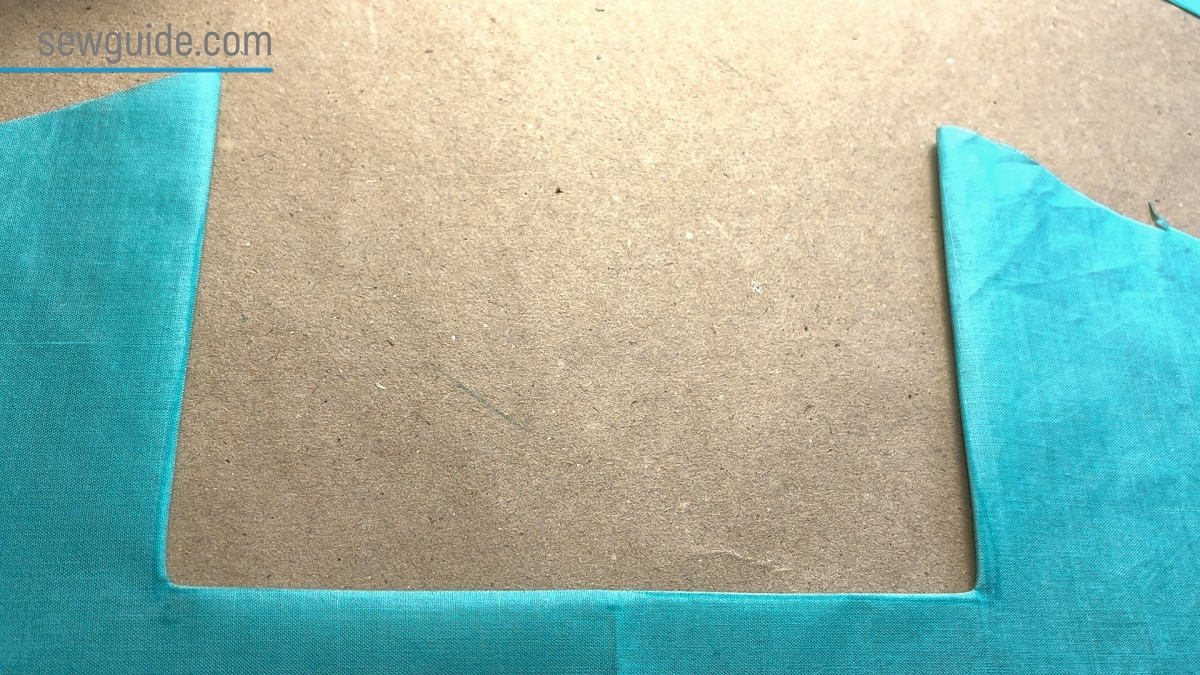 neckline edges finished