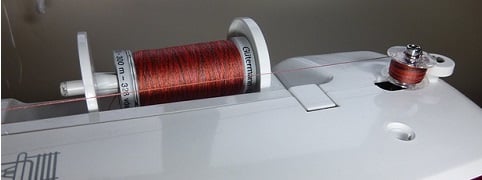 Choose appropriate sewing machine threads for better sewing 