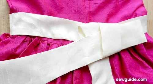 how to tie a bow with sash